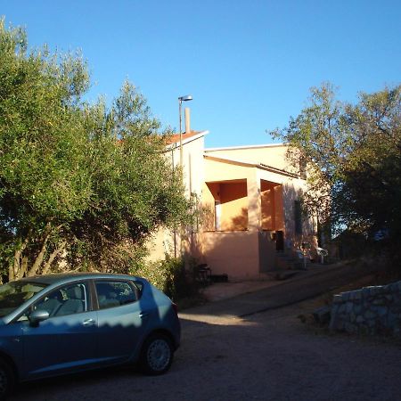 Casa Vacanza Costa Rossa Vista Mare Trinita d'Agultu e Vignola Екстер'єр фото