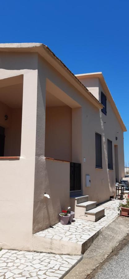 Casa Vacanza Costa Rossa Vista Mare Trinita d'Agultu e Vignola Екстер'єр фото
