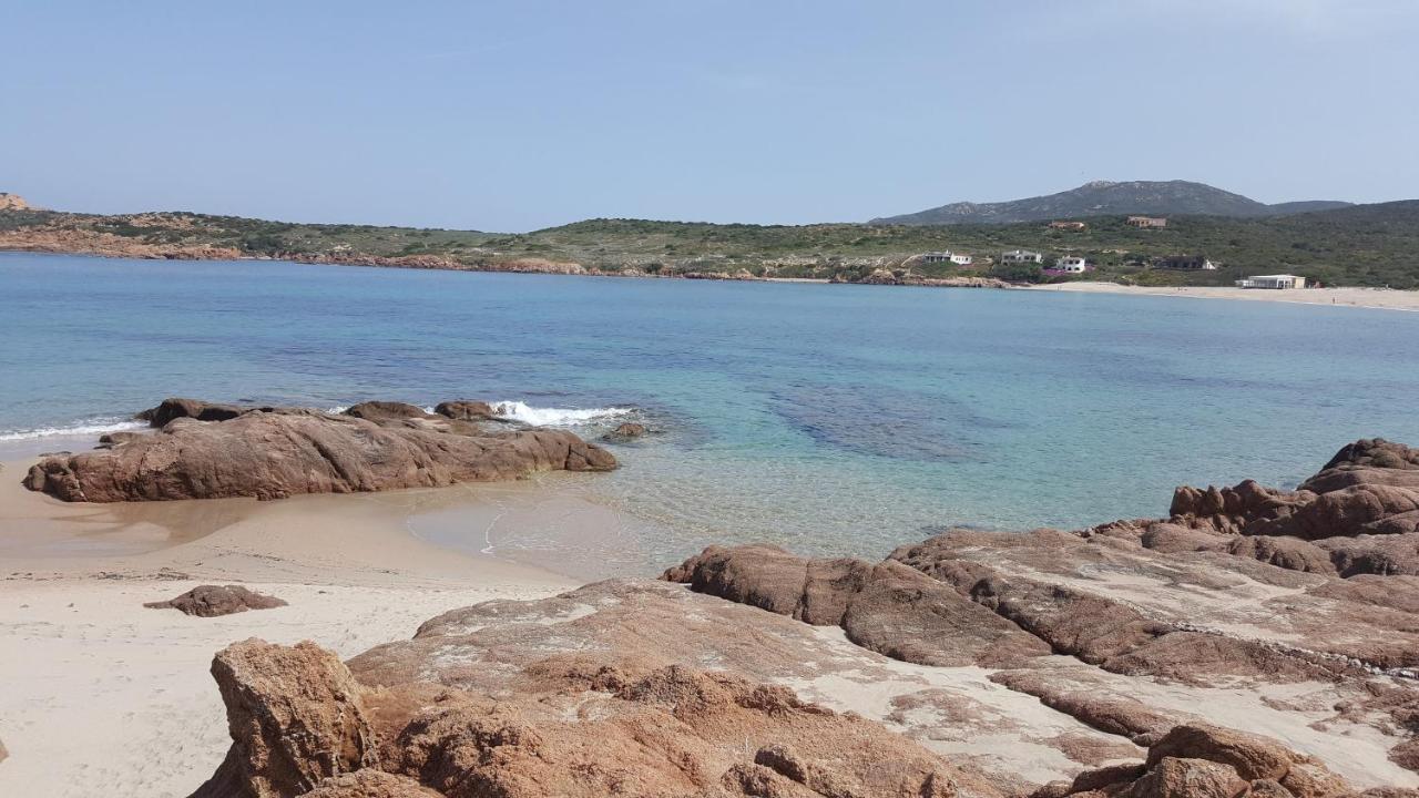 Casa Vacanza Costa Rossa Vista Mare Trinita d'Agultu e Vignola Екстер'єр фото