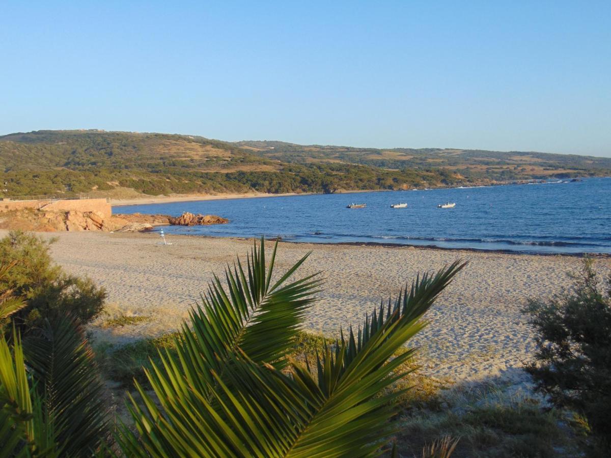 Casa Vacanza Costa Rossa Vista Mare Trinita d'Agultu e Vignola Екстер'єр фото